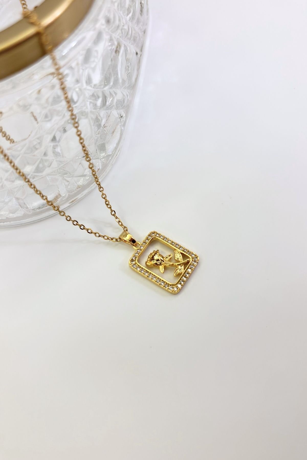 Nyra No:1 Çelik Kolye