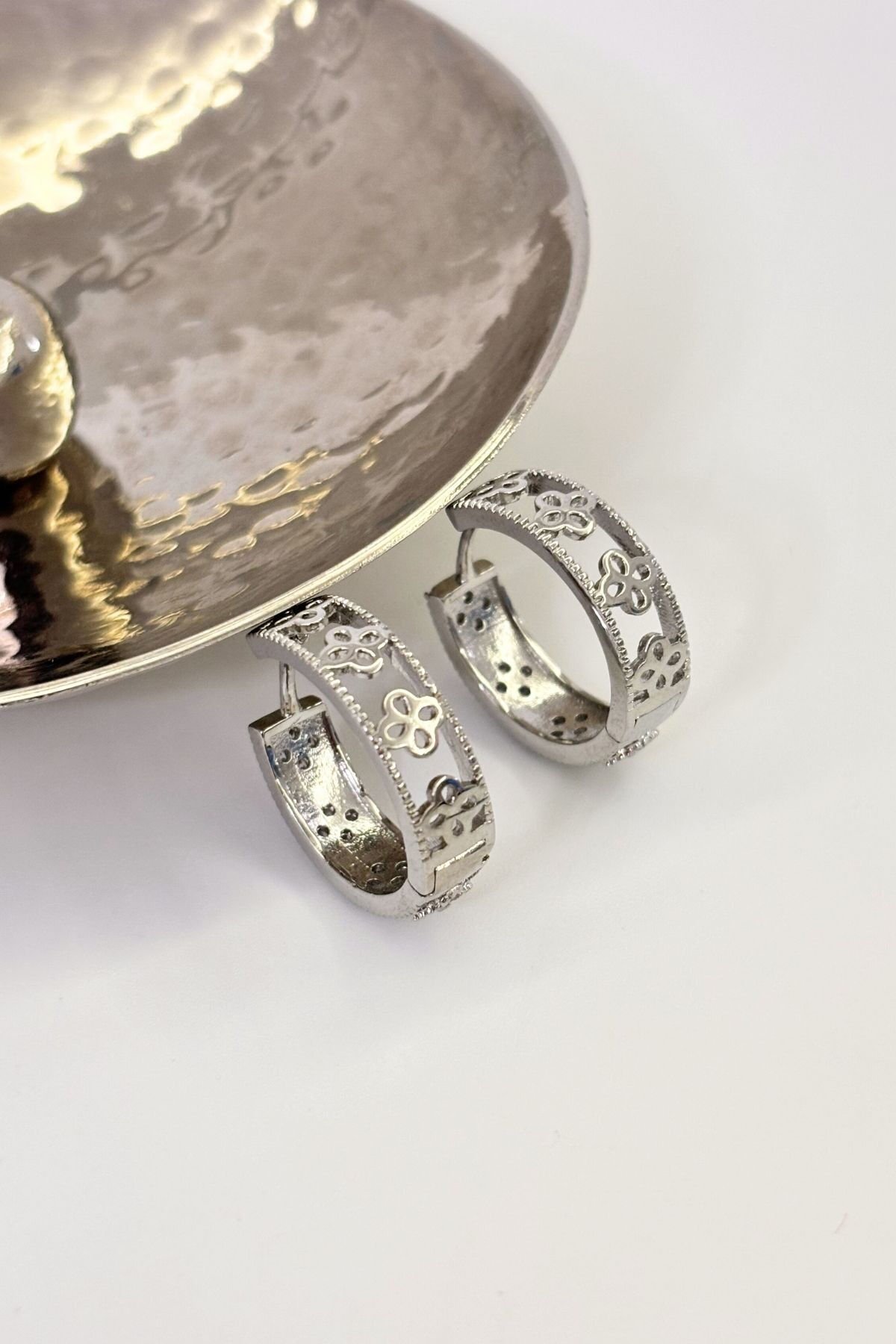 Stella No:1 Pirinç Küpe