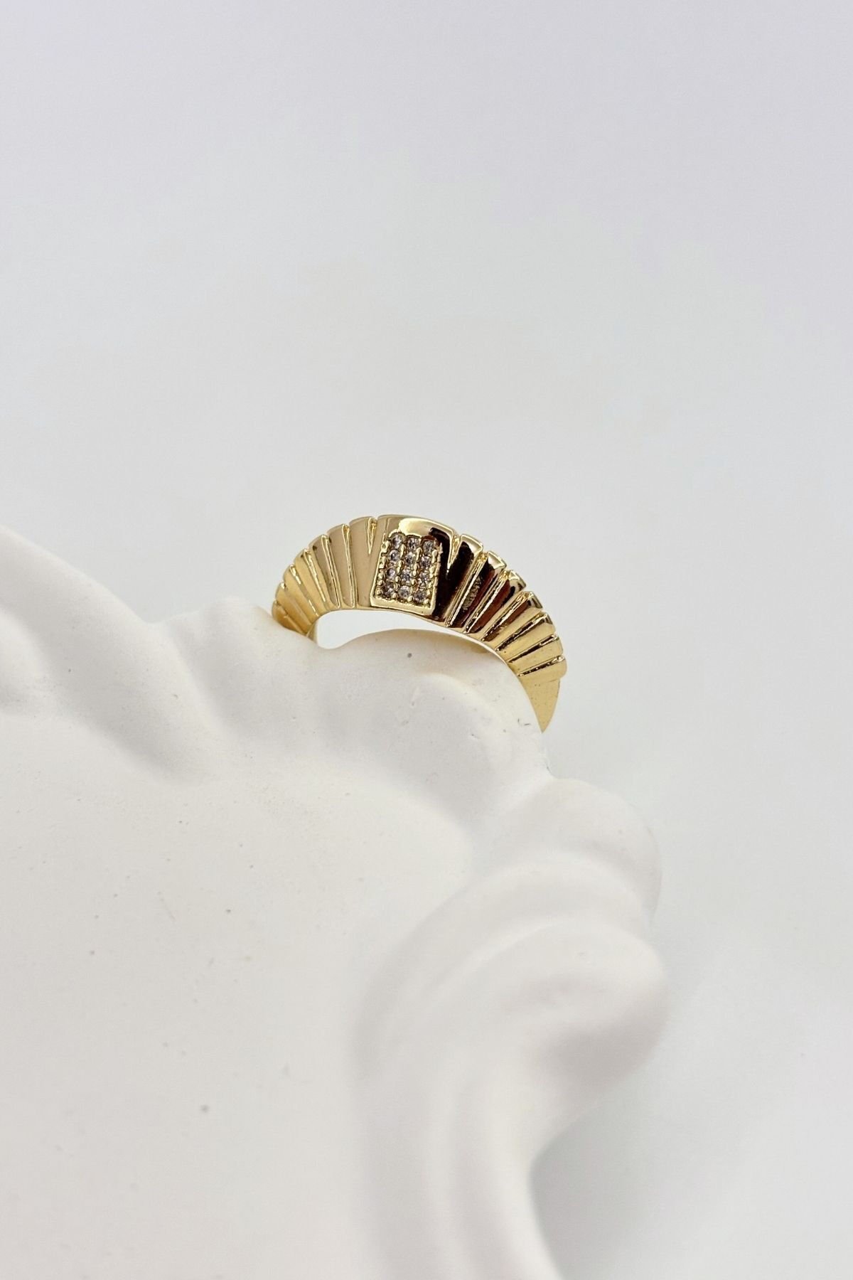 Solara No:2 Altın Kaplama Yüzük