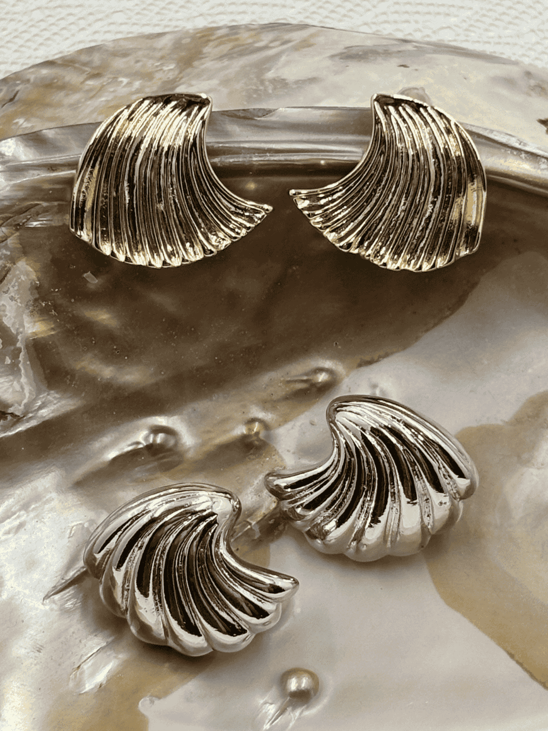 Vela No:2 Çelik Küpe