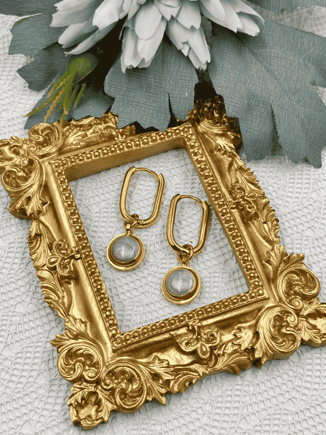 Ivory Frame No:1 Altın Kaplama Küpe